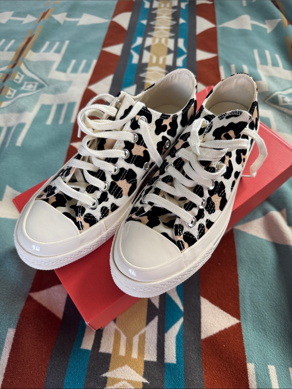 Converse Low-Top Sneakers in Black, White & Tan Leopard Print